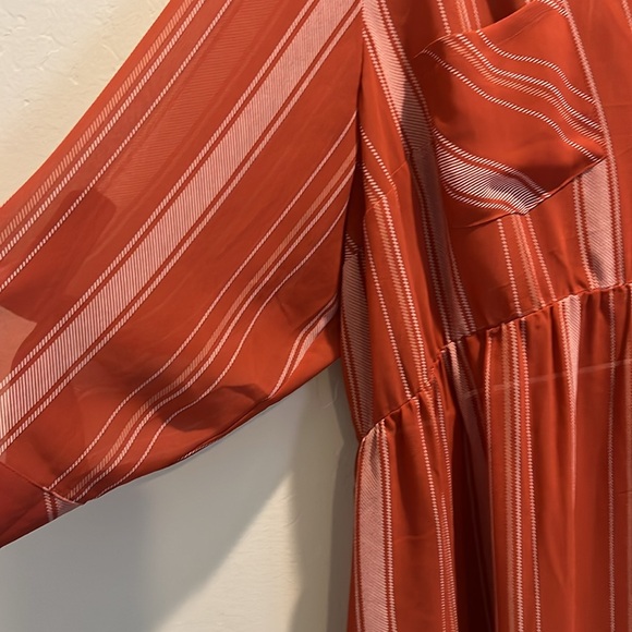 Torrid Emma Babydoll Chiffon Tunic Blouse Flowy Size 3X Rust Stripe - Picture 4 of 7